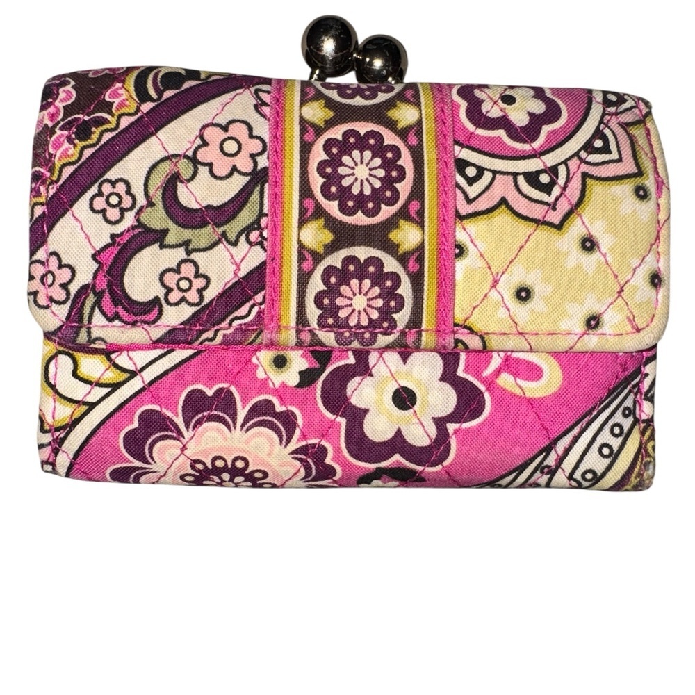 Vera Bradley Very Berry‎ Paisley Kisslock Wallet Pink Paisley Floral